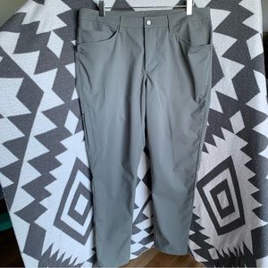 Men’s Lululemon Commuter Pant - Grey Sage